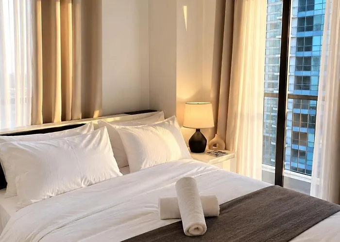 Minimalist Luxury Spacious 1 Bedroom In Burgos Circle Apartamento *