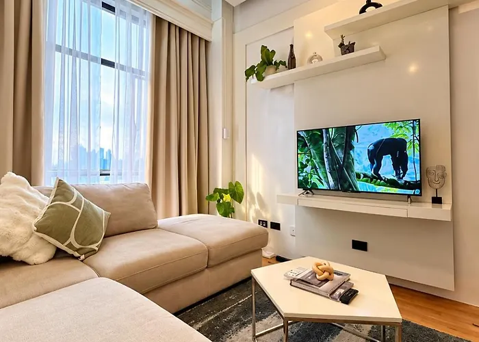 Minimalist Luxury Spacious 1 Bedroom In Burgos Circle Apartamento *